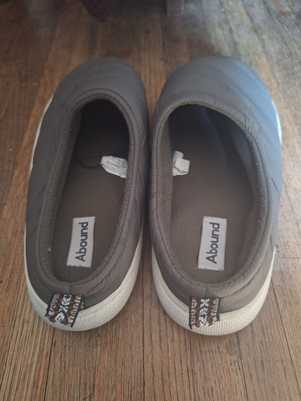 Abound Slip-On Casual Shoes in Gray